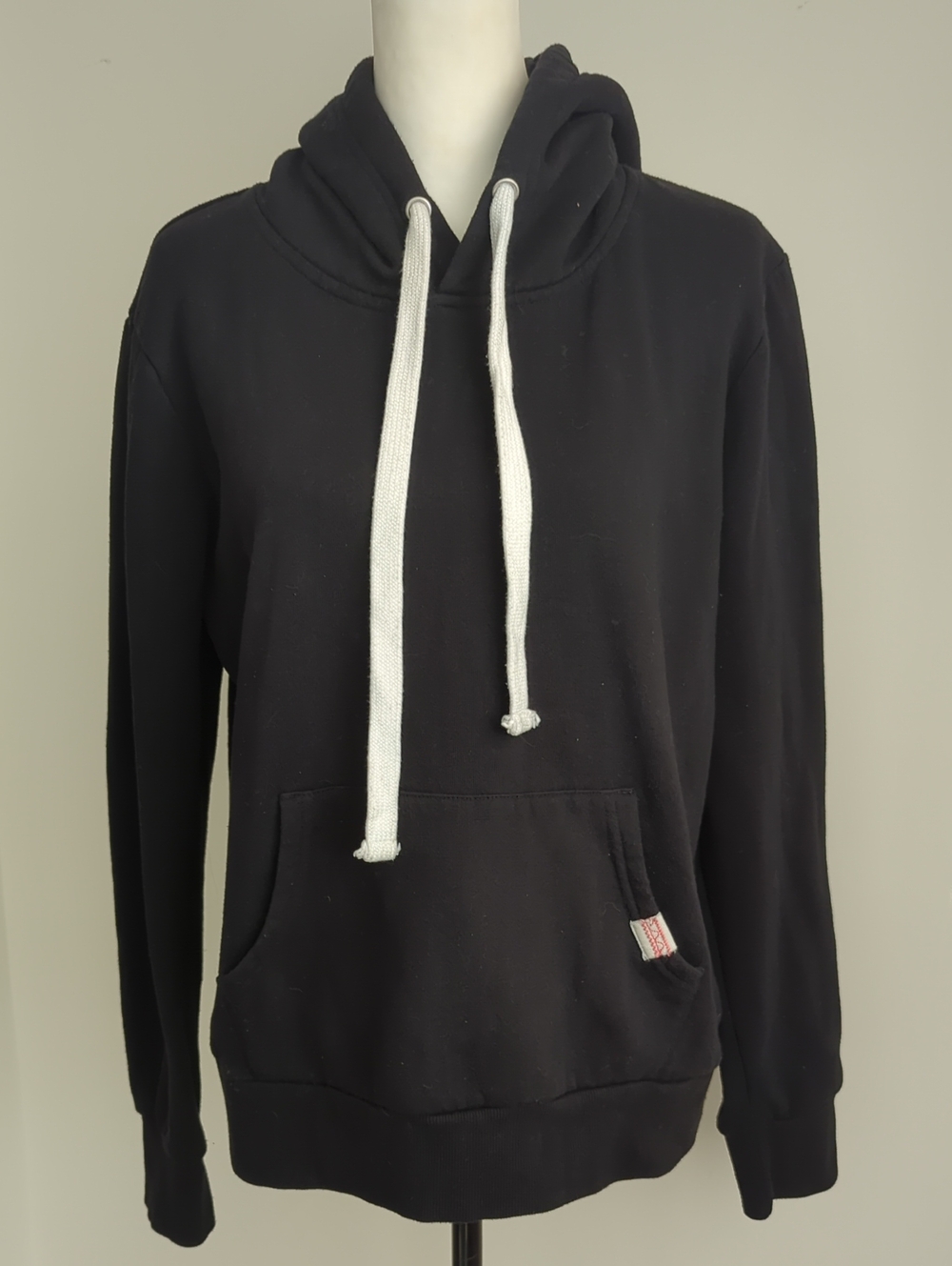 Reflex Solid Black Pullover Sweatshirt Hoodie XL White Drawstrings JU250